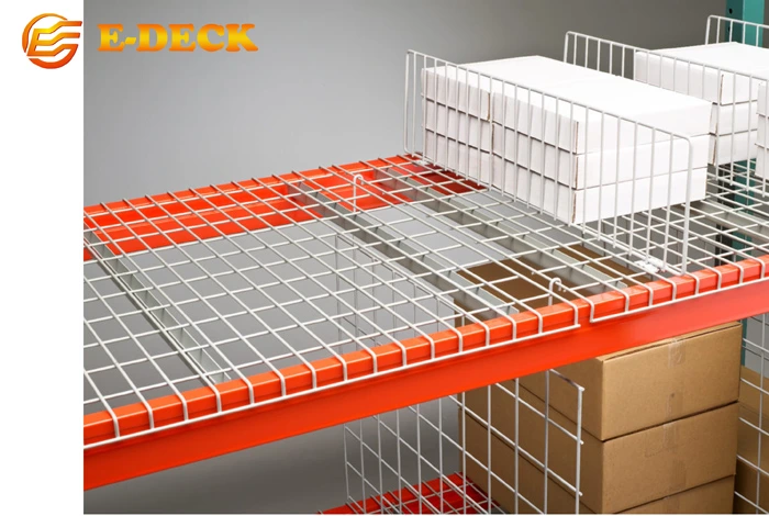 How Folding Wire Containers Simplify Your PET Logistics – With Zero Downtime?